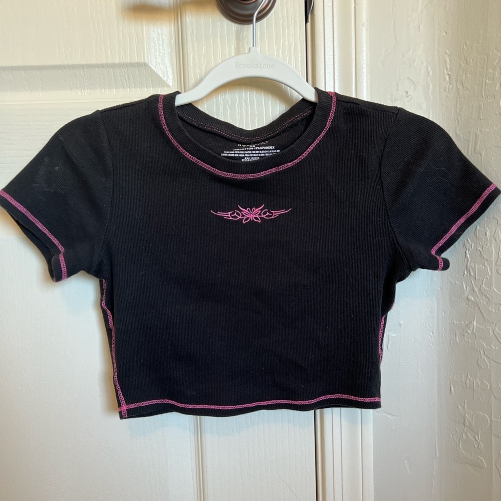 Homegirl Society black crop top